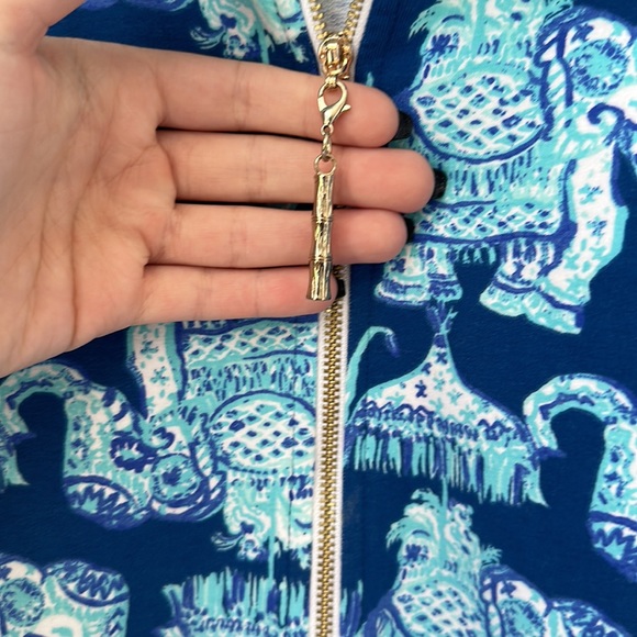 Lilly Pulitzer - Picture 2 of 5